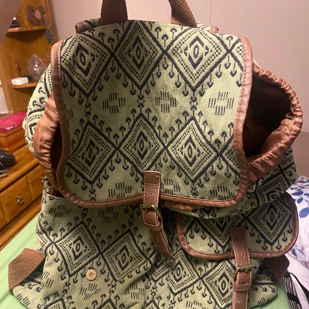 Mossimo book bag. Good Condition